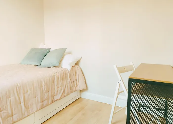 Aquamarine 2Bd By The Sea